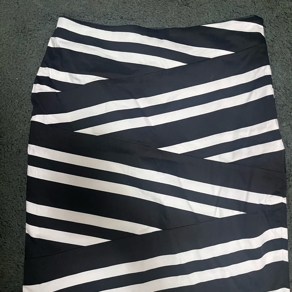 White House Black Market Diagonal Striped Pencil Skirt